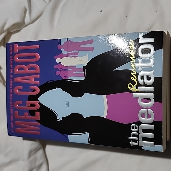 Teen Books - Picture 3 of 6